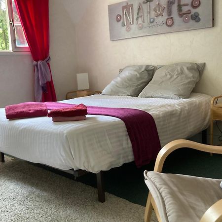 Le Bois Des Sources Lägenhet Saint-Marcel  Exteriör bild